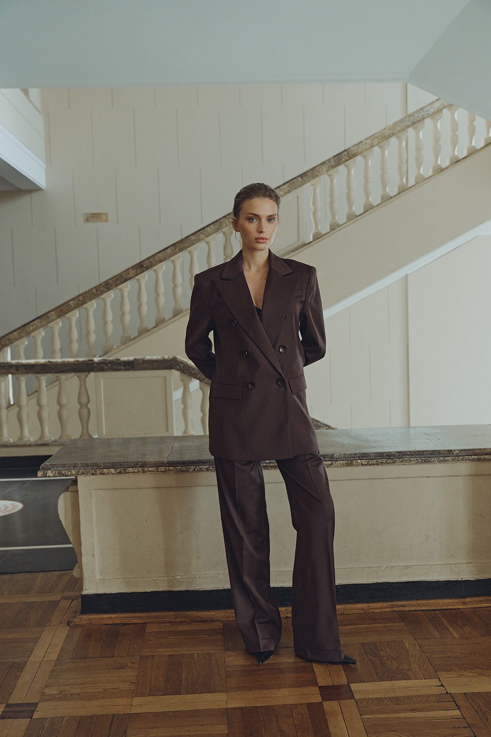 Low waisted chocolate trousers - Зображення 3