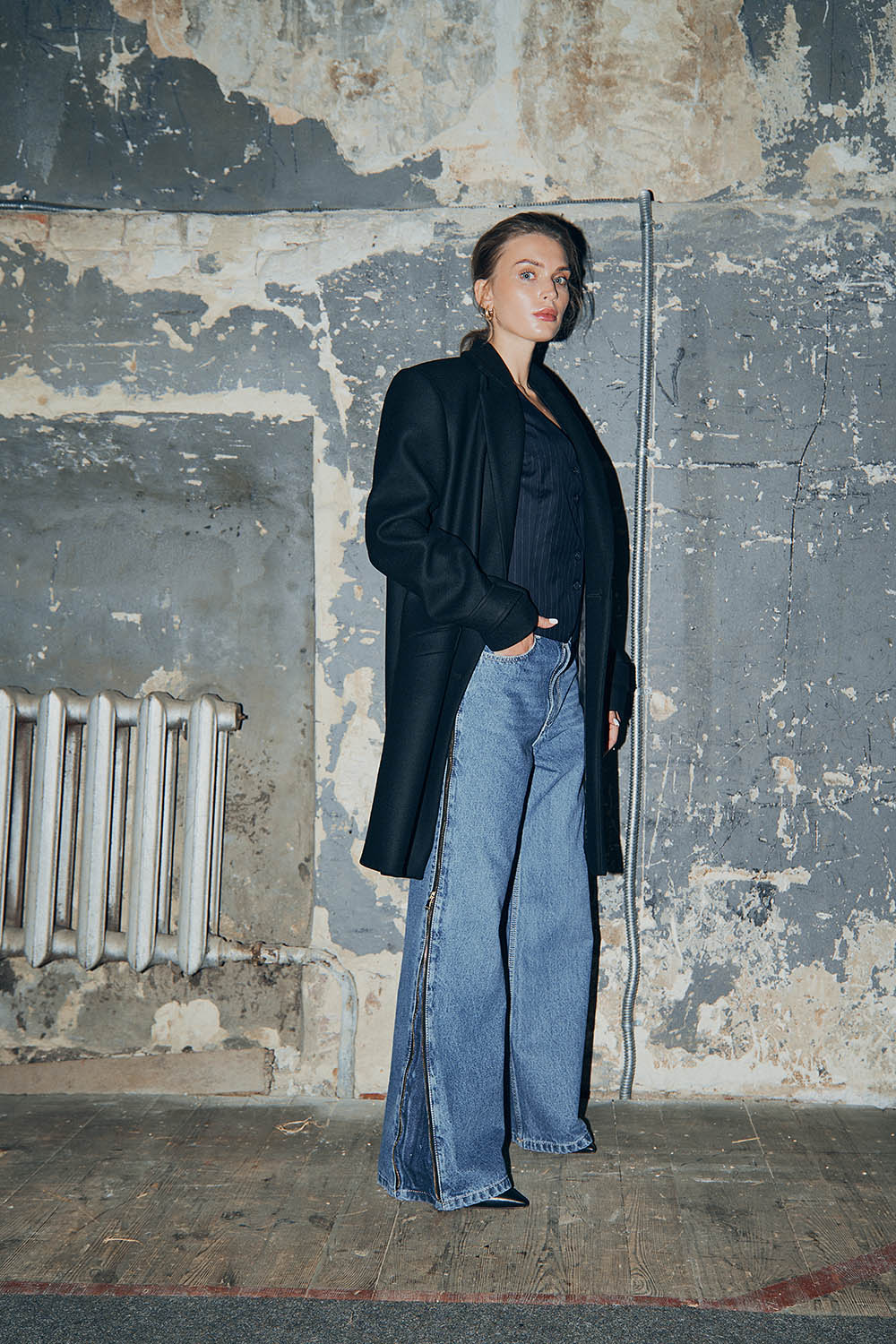 Jeans with zippers - Зображення 4