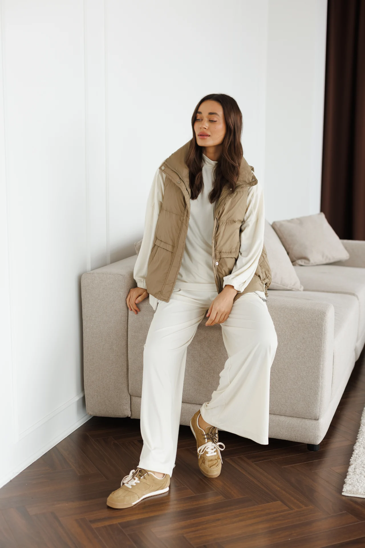 Жіночий пуховий жилет - Зображення 2