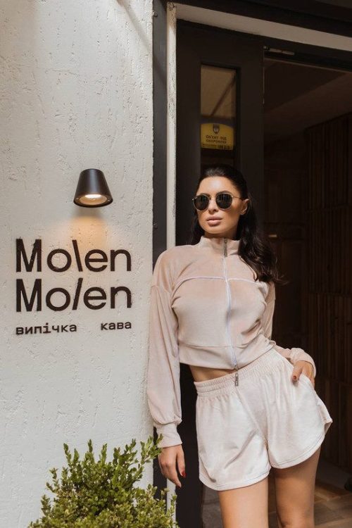 Костюм-двійка: зіп-худі та шорти (бежевий)