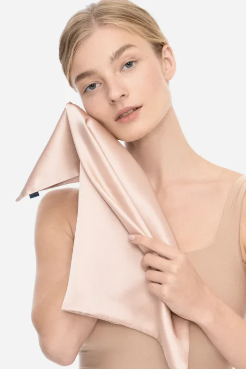 Шовковий рушник для обличчя 40*40