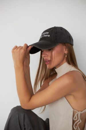 Сіра джинсова кепка too broke to stay here