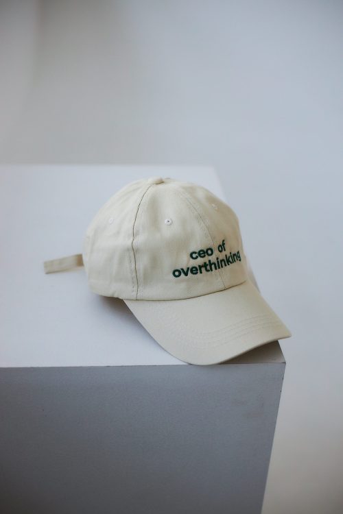Молочна бавовняна кепка ceo of overthinking