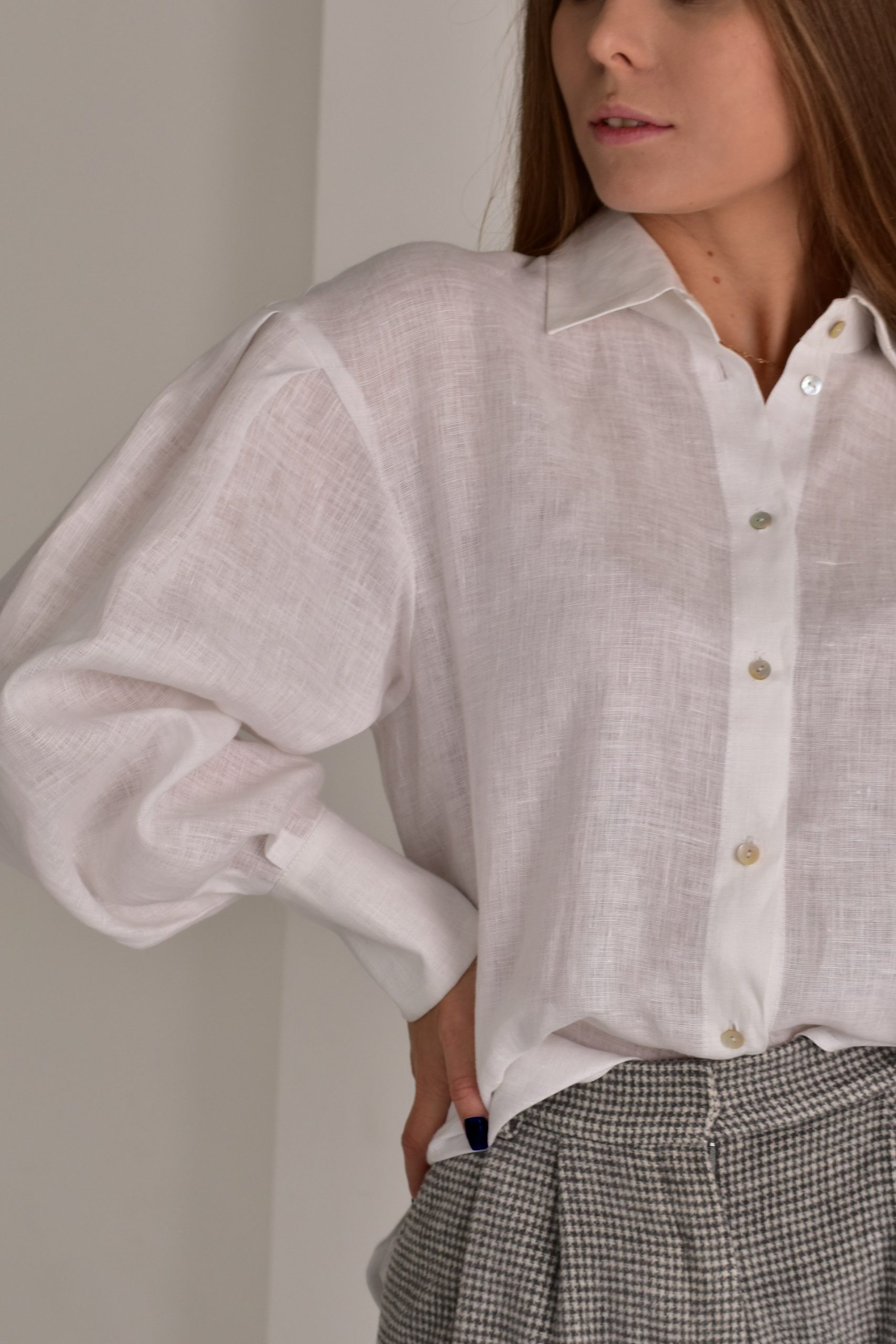 Сорочка з пишними рукавами