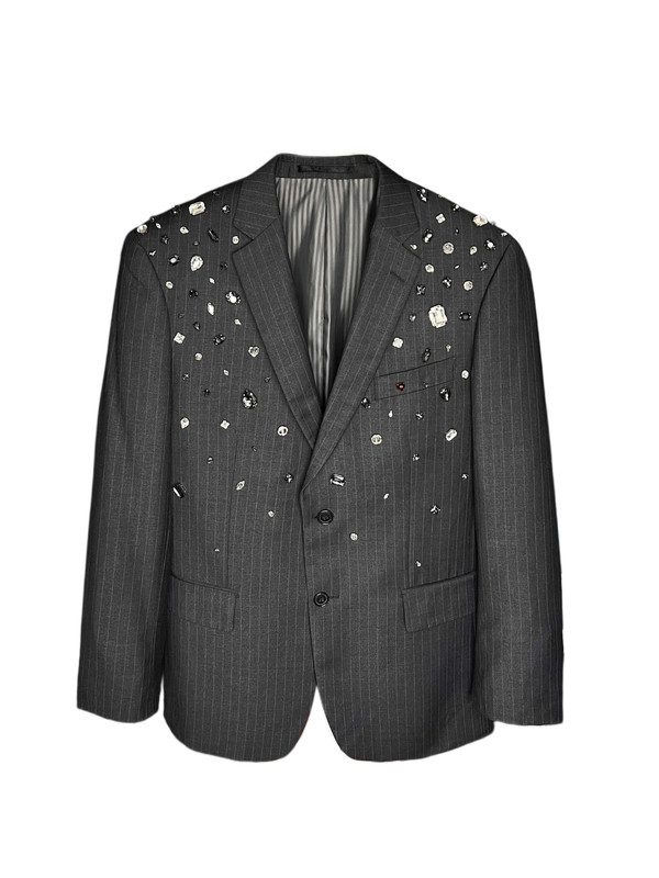 Сірий піджак з камінцями