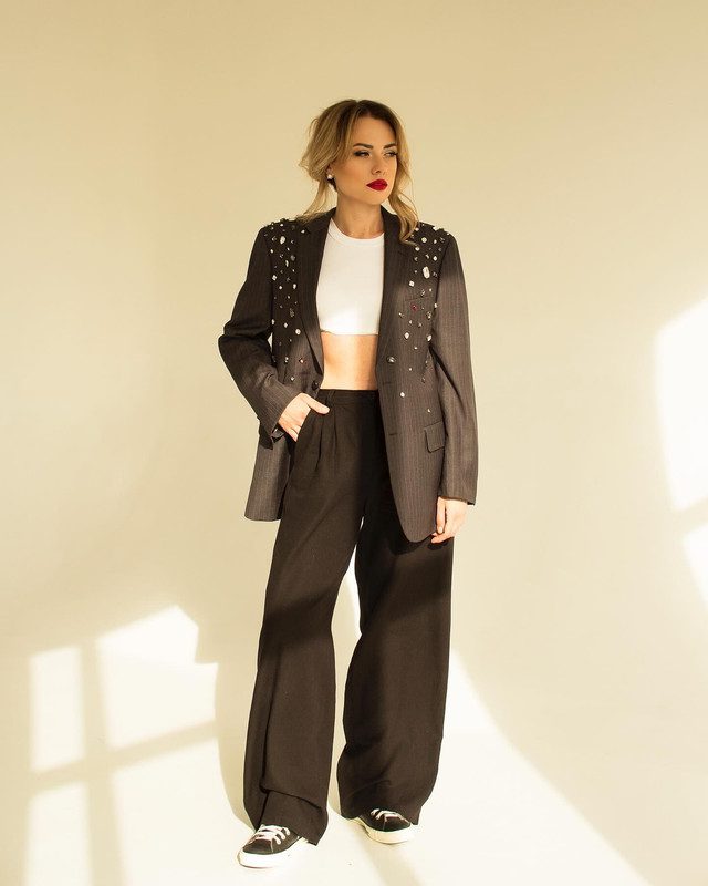 Сірий піджак з камінцями - Зображення 4