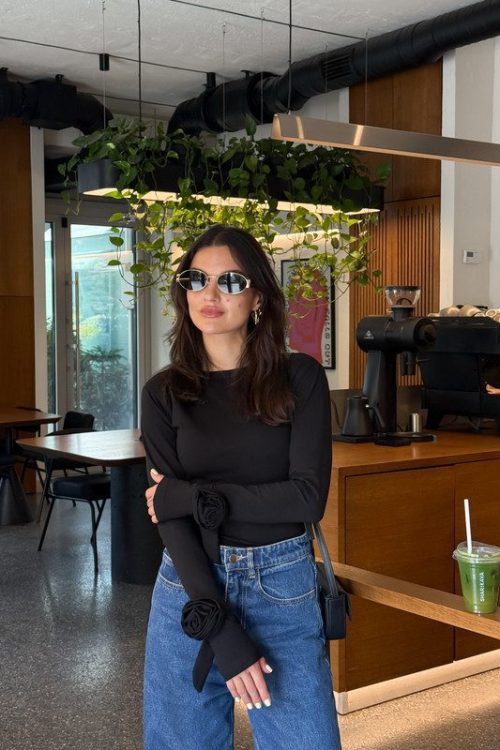 Лонгслів приталений з трояндами (чорний)