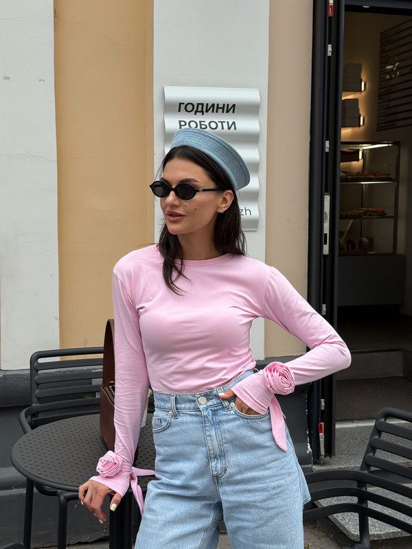 Лонгслів приталений з трояндами (рожевий)