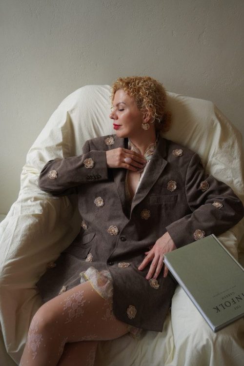 Вельветовий піджак з квіточками Беж