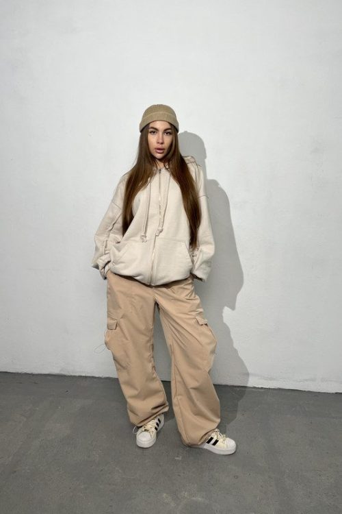 штани бежеві