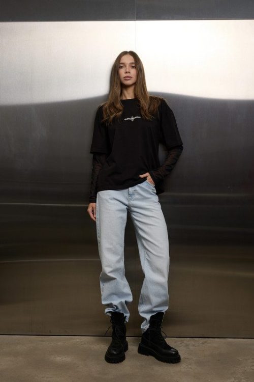 Футболка з напівпрозорими сітчастим рукавами