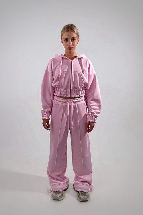 костюм рожевий