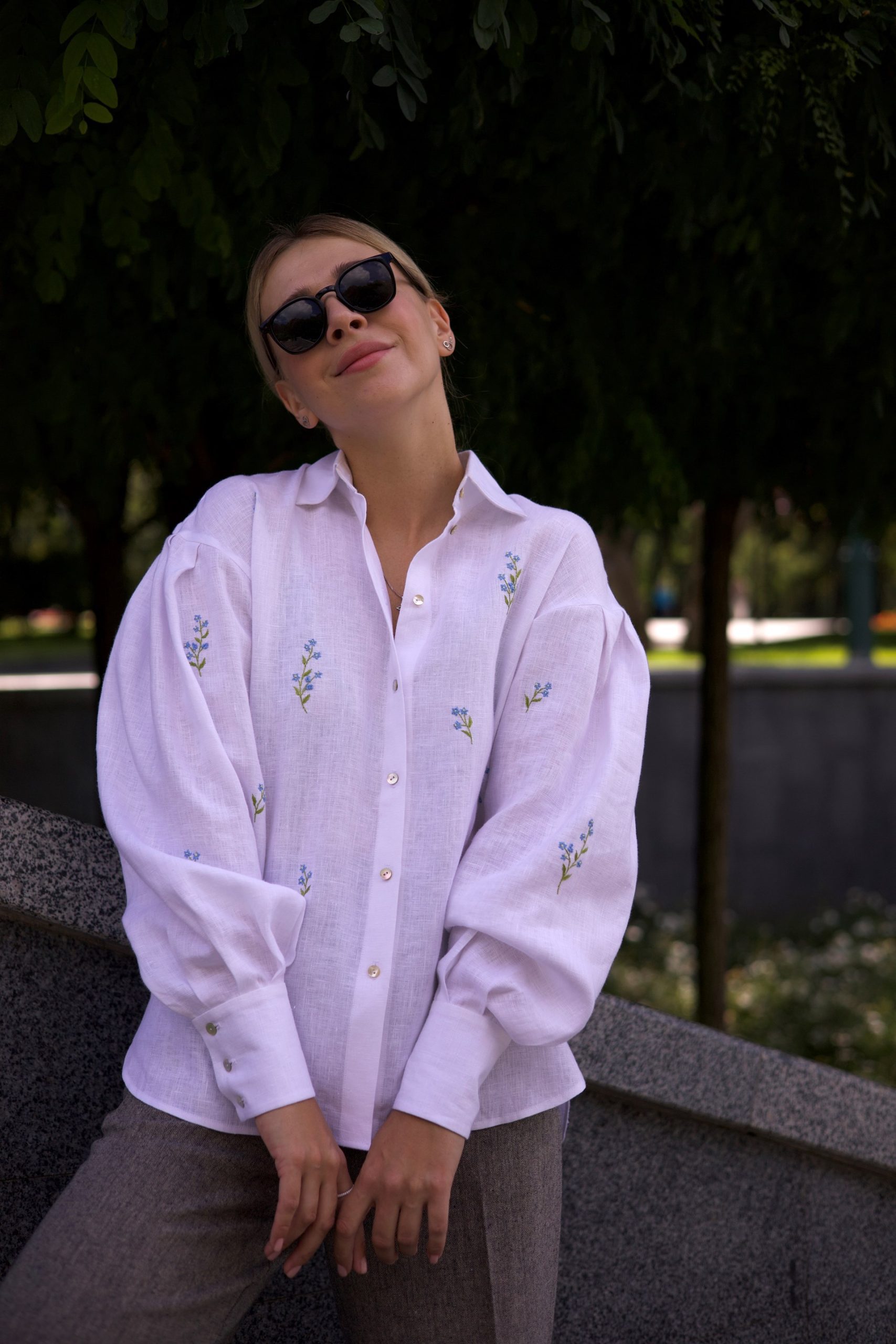 Сорочка з ручною вишивкою квітів льону - Зображення 2