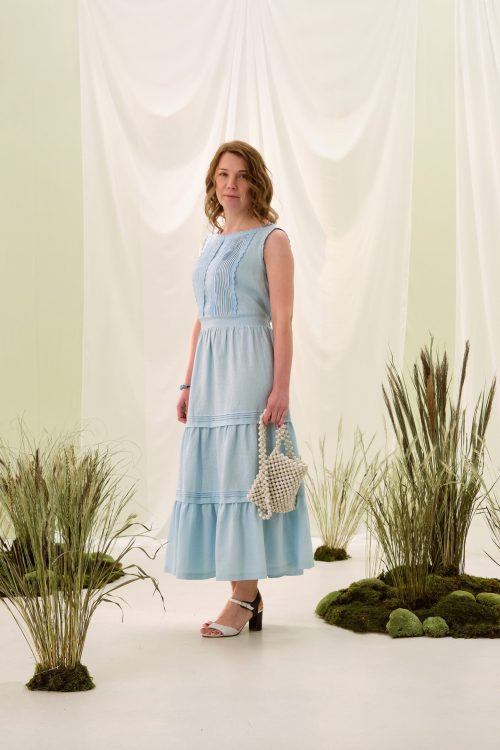 Сукня з защипами