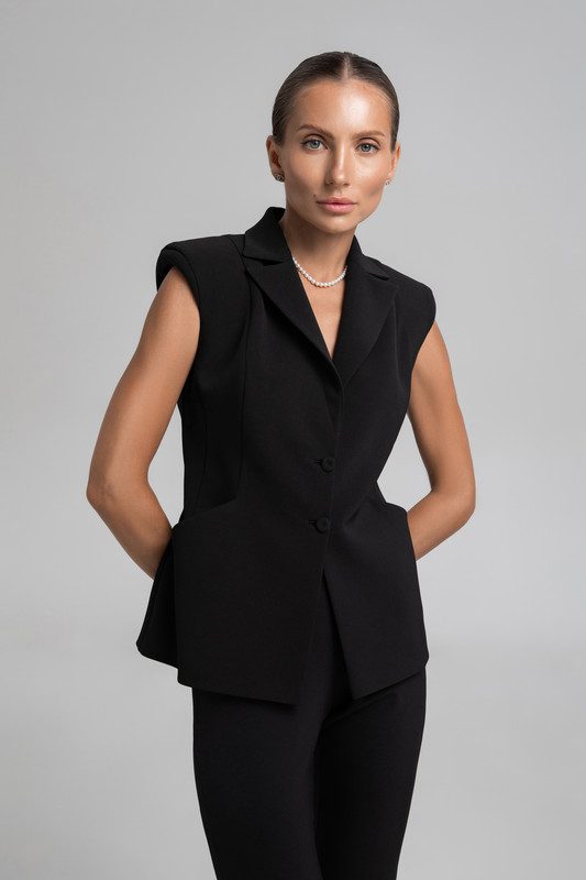 Жилет класичний