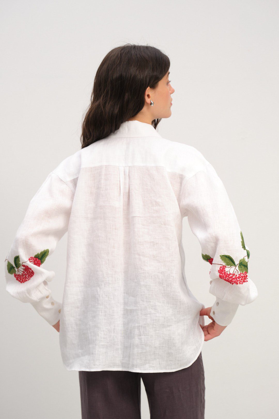 Сорочка з ручною вишивкою калини - Зображення 2