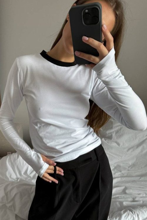 Лонгслів приталений з бавовни (білий з чорною горловиною)