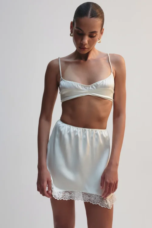 Satin top with elastic, pearl