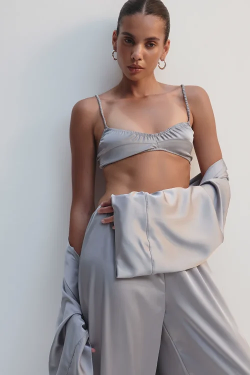 Satin top with elastic band, gray