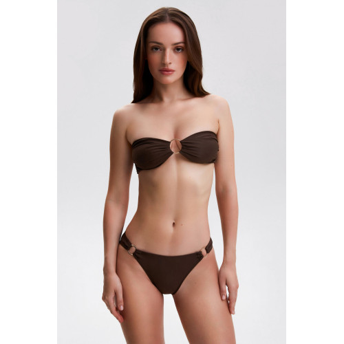 Brown bandeau with rings